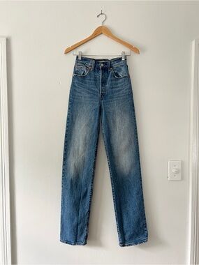 Levi’s 24 Ribcage Straight Jean Dance Around Medium Blue Wash